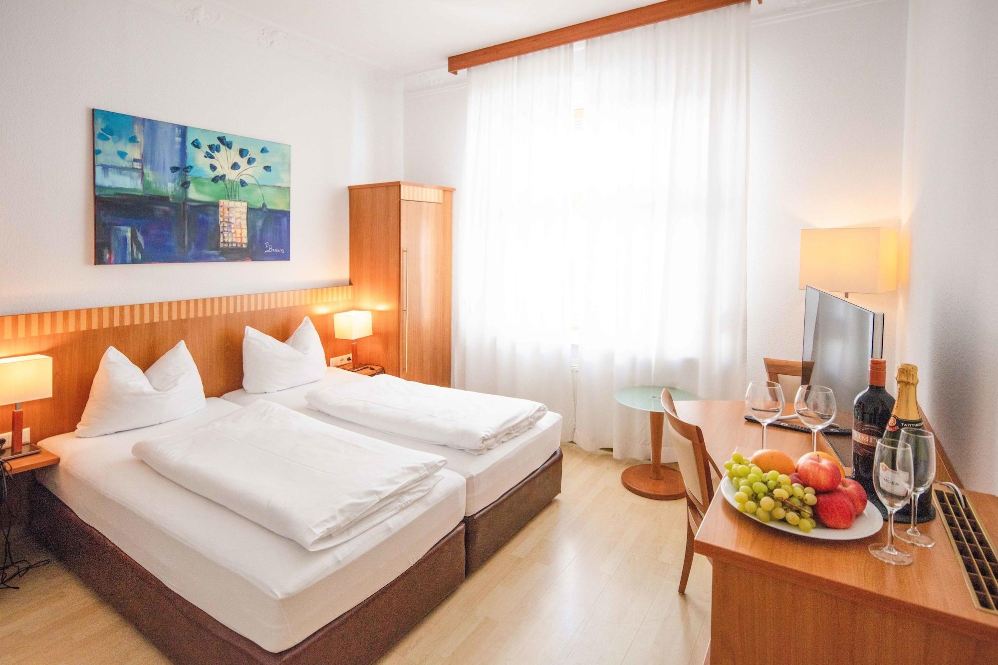Hotel Graf Zeppelin 3*