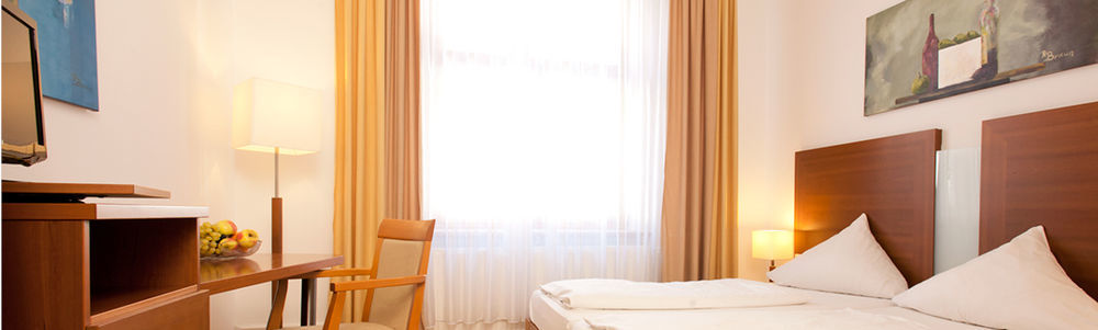 Hotel Graf Zeppelin 3*